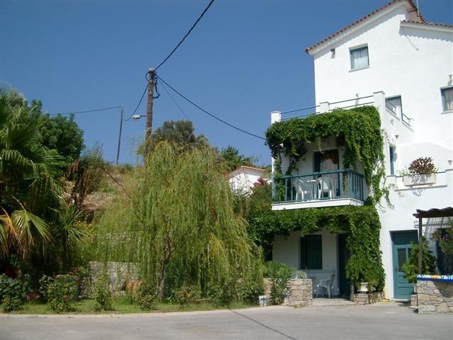 אפרטהוטל פיתגוריו Elena Bungalows חדר תמונה