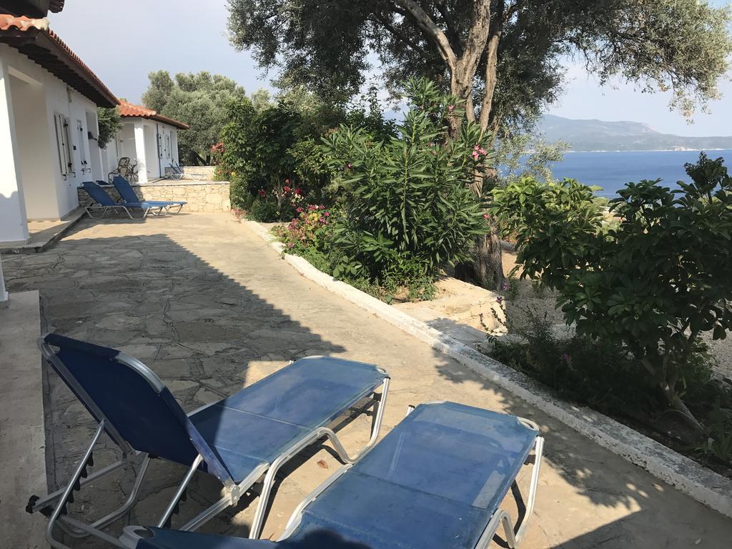 אפרטהוטל פיתגוריו Elena Bungalows מראה חיצוני תמונה