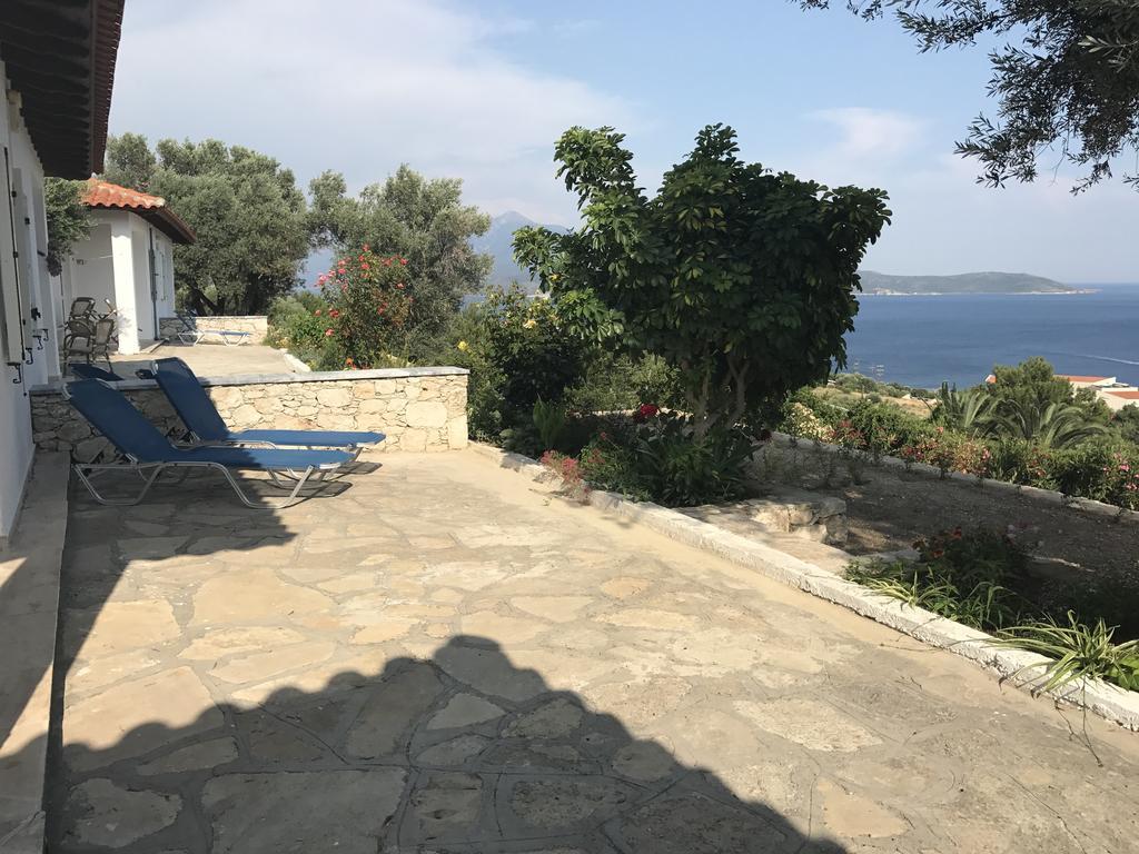 אפרטהוטל פיתגוריו Elena Bungalows מראה חיצוני תמונה